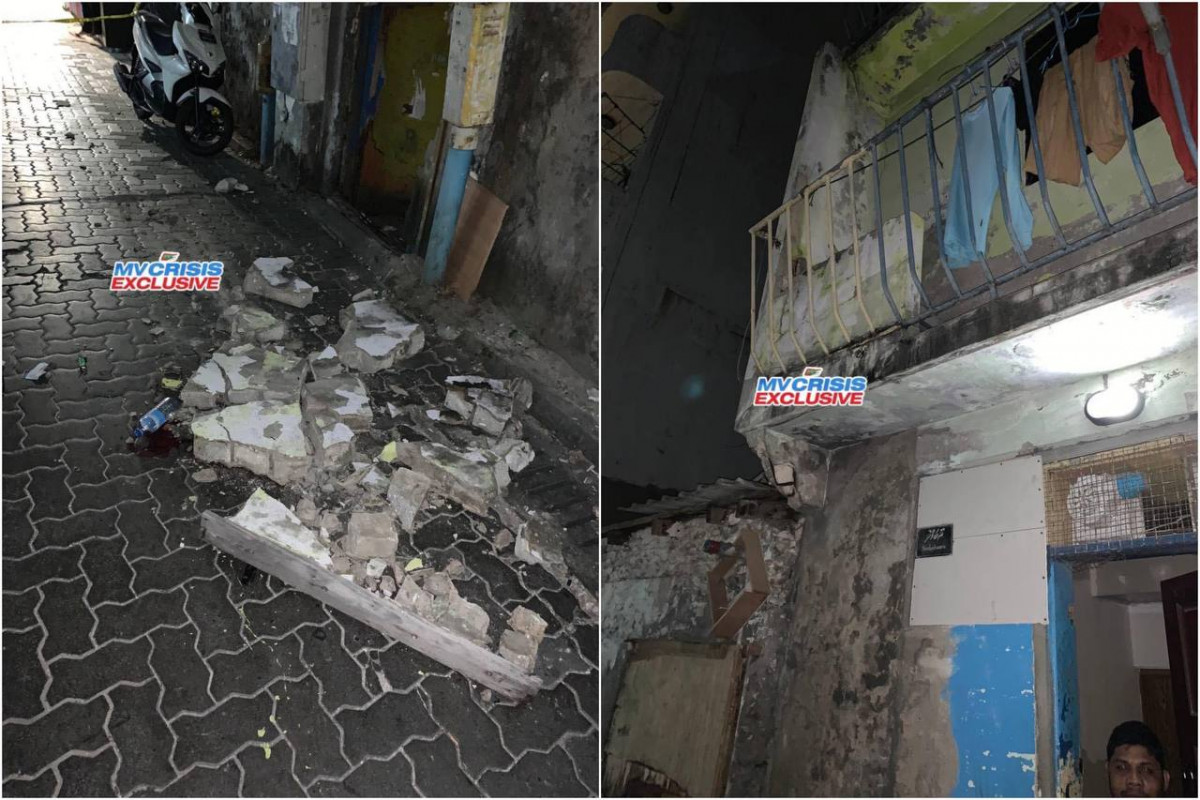 މާފަންނު ގެއެއްގެ ބެލްކަނީ ވެއްޓިފައި --