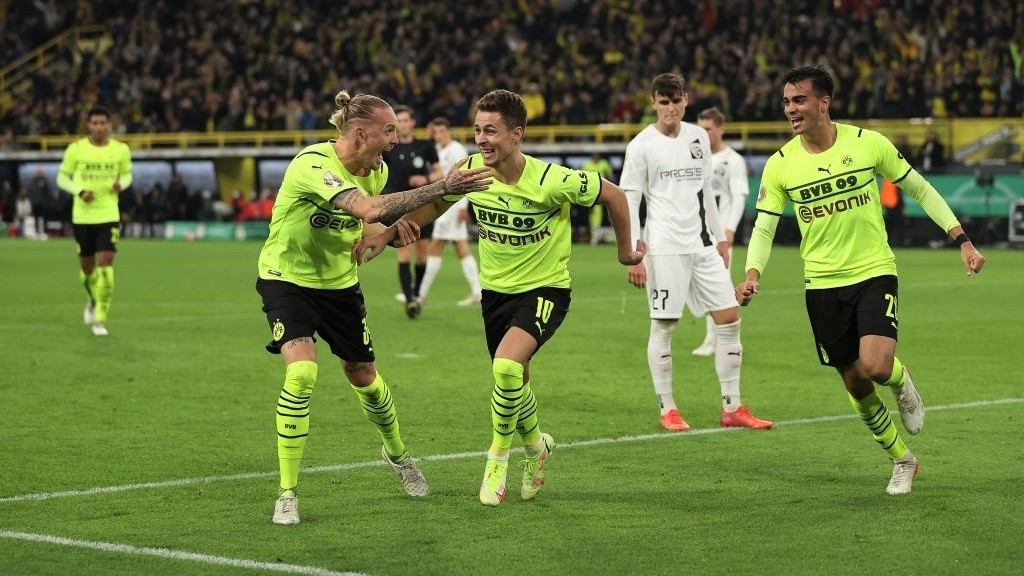 ޑޯޓްމުންޑާއި އިންގަލްޝްޓަޓް ބައްދަލުކުރި މެޗުގެ ތެރެއިން