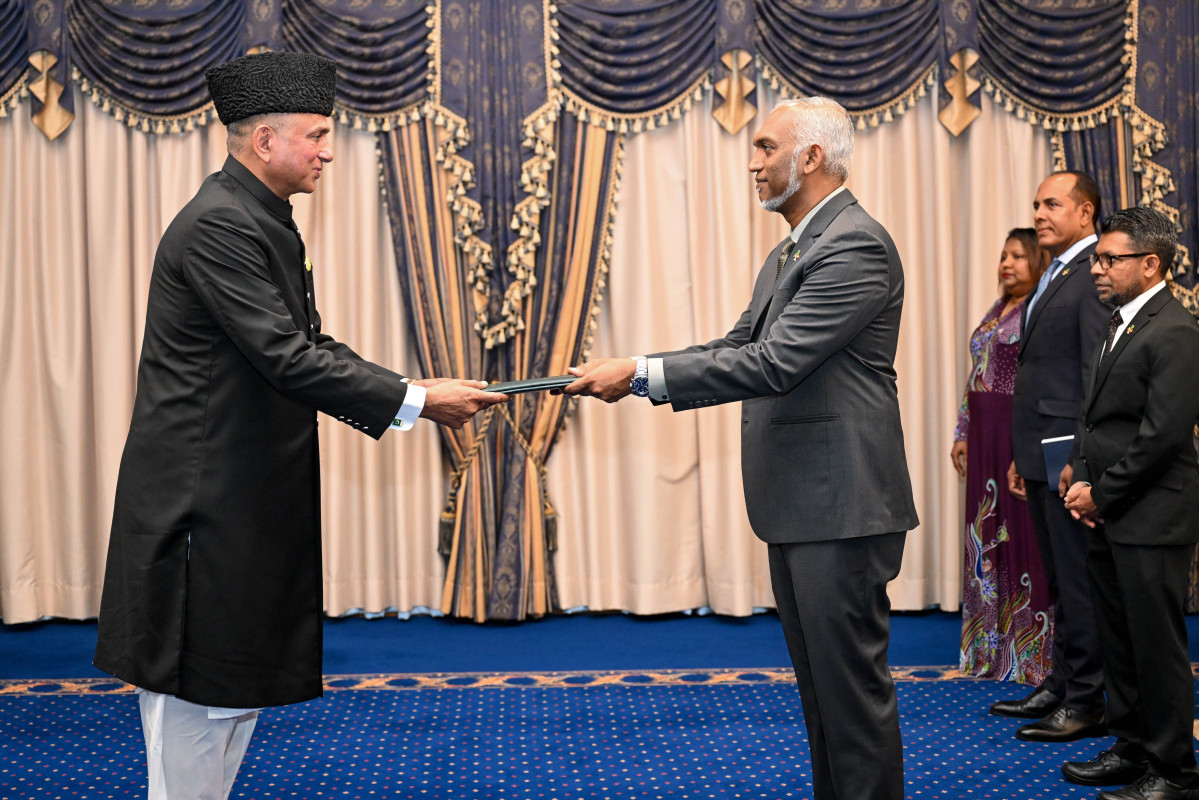 ޕާކިސްތާނުގެ ސަރުކާރުން ދިވެހިރާއްޖެއަށް ކަނޑައެޅުއްވި އައު ސަފީރު، ހިޒް އެކްސަލަންސީ ވައިސް އެޑްމިރަލް (ރިޓަޔަރޑް) ފައިސަލް ރަސުލް ލޯދި، ފަތްކޮޅު ރައީސުލްޖުމްހޫރިއްޔާ އަށް އަރުވަނީ