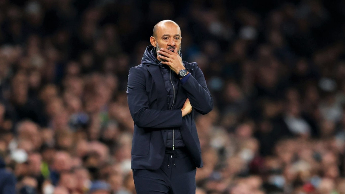 ޓޮޓެންހަމުގެ ކޯޗުގެ މަގާމުން ވަކިކުރި ނޫނޯ އެސްޕިރީޓޯ ސަންޓޯ