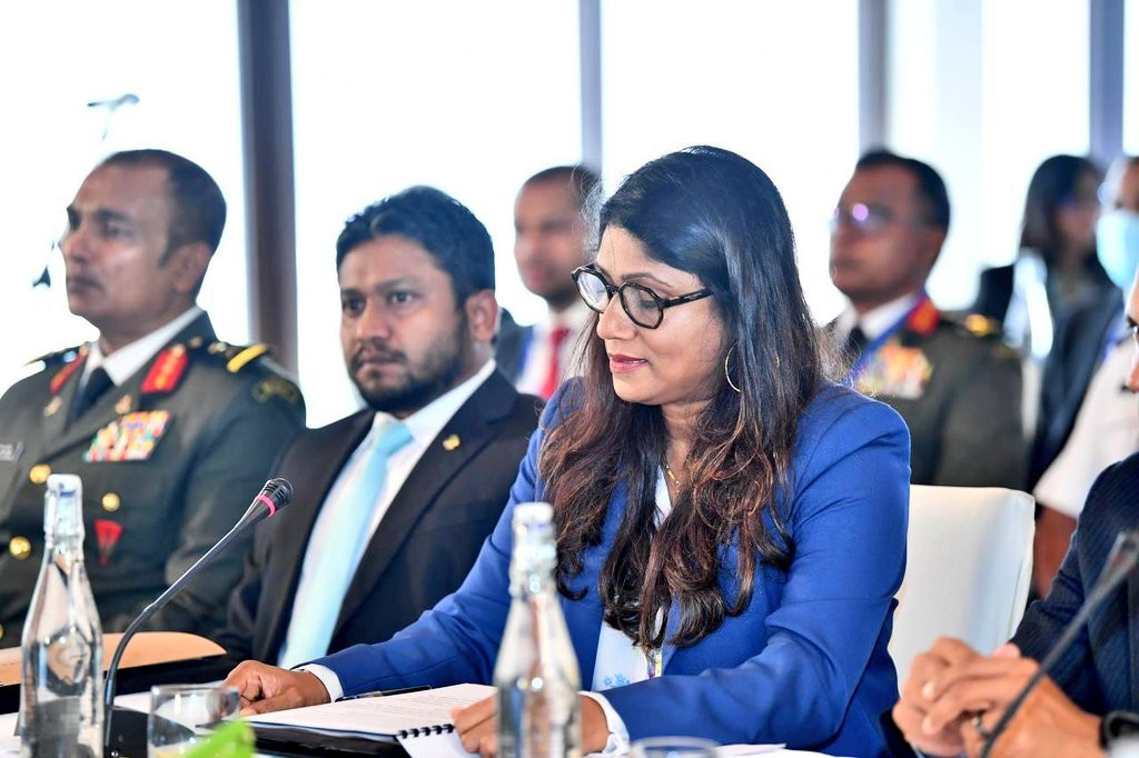 ކޮލޮމްބޯ ސެކިއުރިޓީ ކޮންކްލޭވްގެ 5 ވަނަ ބައްދަލުވުން ފެށުމުގެ ރަސްމިއްޔާތުގައި މިނިސްޓަރ އޮފް ޑިފެންސް ބައިވެރިވެވަޑައިގަންނަވަނީ