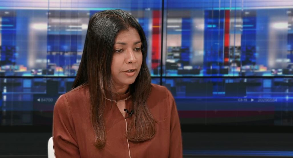 ރައްޔިތުންގެ މަޖިލީހުގެ އައްޑޫ މީދޫ ދާއިރާގެ މެންބަރު ރޮޒައިނާ އާދަމް