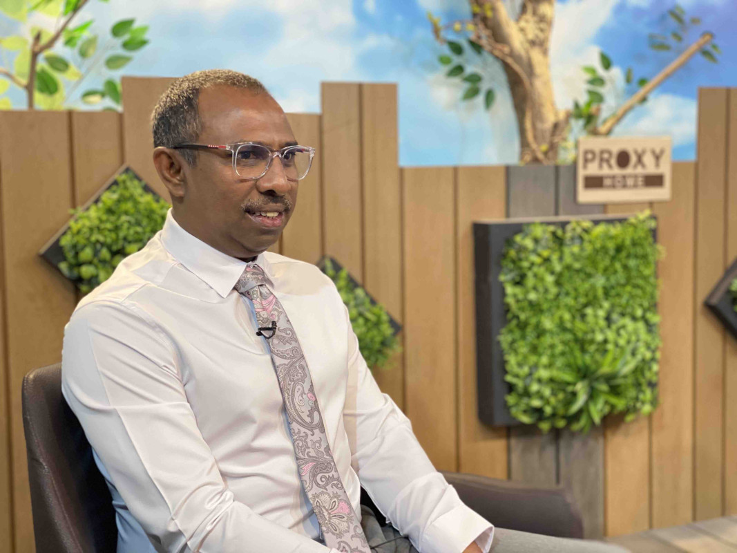 ފަށާއިރު ޕްރޮގްރާމްގައި މެންބަރު އަލީ އާޒިމް ވާހަކަދައްކަވަނީ