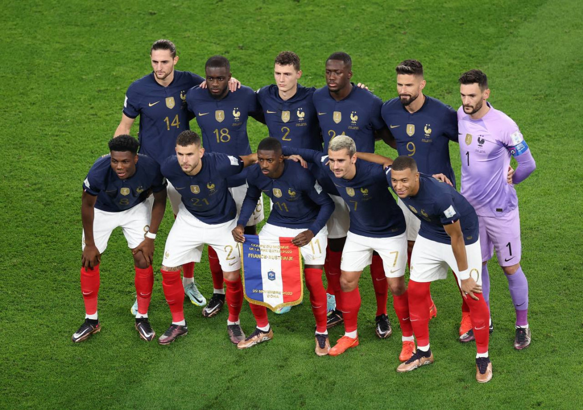 ފްރާންސް އަދި އޮސްޓްރޭލިޔާ ކުޅުނު މެޗުގެ ތެރެއިން، ފްރާންސްގެ ފުރަތަމަ 11 ކުޅުންތެރިން - ފޮޓޯ: ރޮއިޓާސް