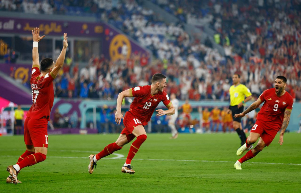 ސްވިޓްޒަލަންޑް އަދި ސަރބިއާ ކުޅުނު މެޗުގެ ތެރެއިން - ފޮޓޯ: ރޮއިޓާސް