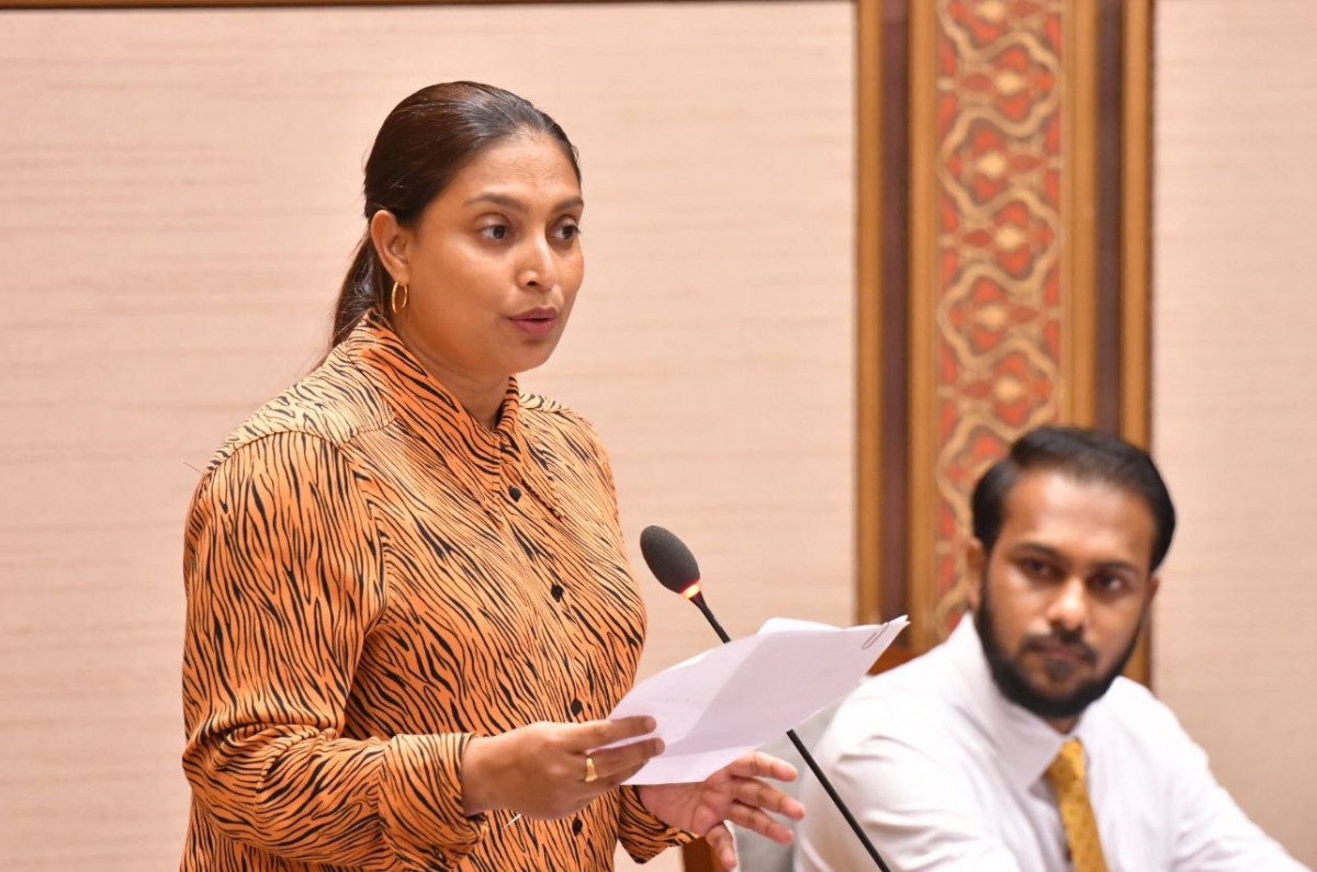 އެޑިއުކޭޝަން މިނިސްޓަރު ޑރ އާއިޝަތު އަލީ