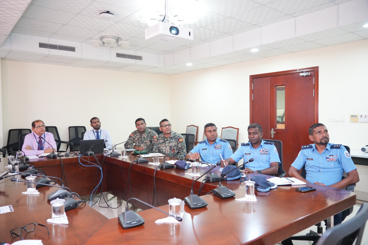 އިންތިޚާބީ ރައީސުލްޖުމްހޫރިއްޔާއާއި އެމަނިކުފާނުގެ ނާއިބު ހުވާކުރެއްވުމުގެ ޖަލްސާއަށް ވަޑައިގަންނަވާ ބޭފުޅުންގެ ޓްރެފިކް މޫވްމަންޓާ ގުޅޭ ގޮތުން އެމްއެންޑީއެފްއާއި ފުލުހުންގެ ބޭފުޅުން