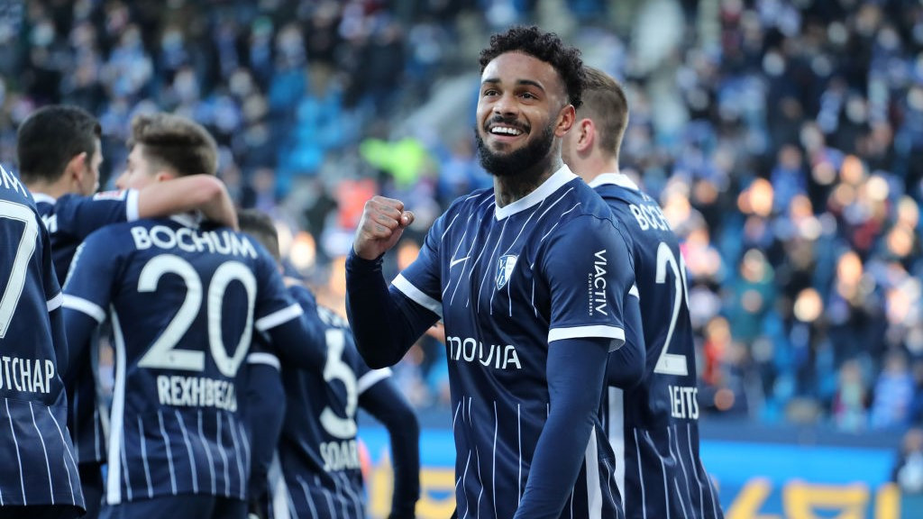 ޖަރުމަނު ލީގުގައި ބޯކުމް އާއި ބަޔާން ބައްދަލުކުރި މެޗުގެ ތެރެއިން