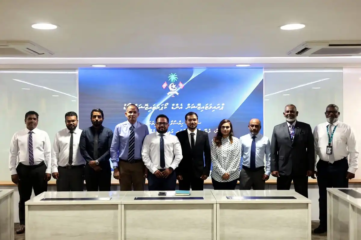 އެސްއޯއީ ތަކުގެ ޗެއާމަނުން، މެނޭޖިން ޑިރެކްޓަރުން އެގްޒެކެޓިވް ޑިރެކްޓަރުން، އަދި ނޮން އެގްޒެކެޓިވް ޑިރެކްޓަރުން އައްޔަނު ކުރުމުގެ ތެރެއިން