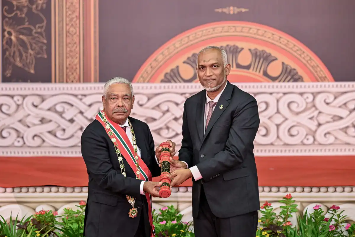 President Awards Order of Distinguished Rule of Izzuddin to Hussain Afeef