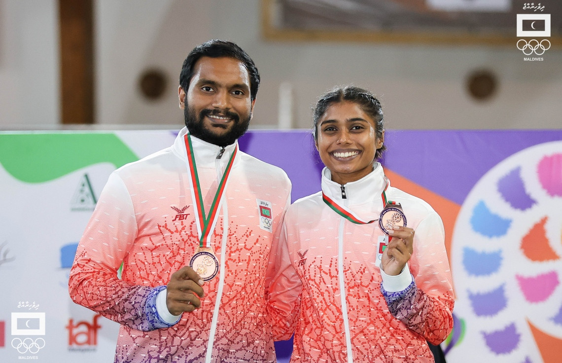 ބޮޓްސްވާނާ މުބާރާތުގައި ވާދަކޮށް ރިހި މެޑަލް ހޯދި ރާއްޖޭގެ ޒަޔާން އަދި ނަބާ