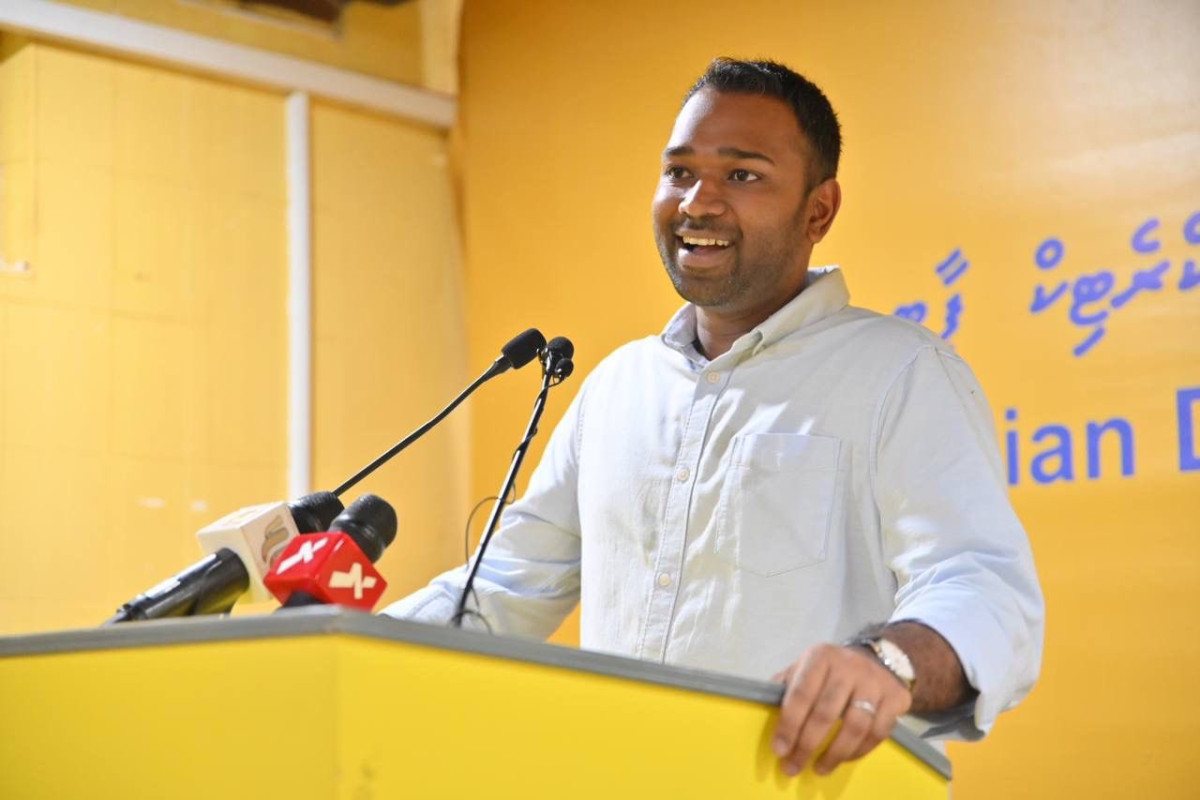 އެމްޑީޕީ ހަރުގެ ޖަލްސާގައި ރައްޔިތުންގެ މަޖިލީހުގެ ގަލޮޅު ދެކުނު ދާއިރާގެ މެންބަރު މީކާއީލް އަހުމަދު ނަސީމް ވާހަކަދައްކަވަނީ