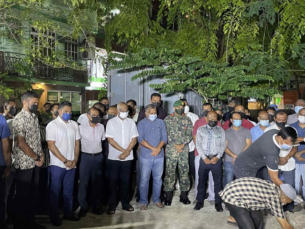 ނިޝާން އިއްޒުއްދީންގެ އިއްޒަތުގެ ވެރިޔާ އުމަރު ޒާހިރު ފަސްދާނުލުން