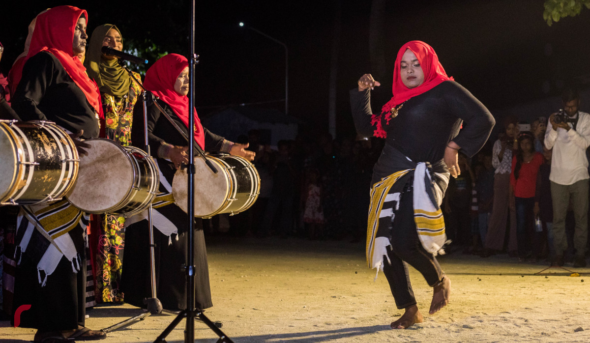 10 އޯގަސްްޓް 2019/ ހއ.ހޯރަފުށި --އީދު ފާހަގަ ކުރުމުގެ ހުއްދަ ލިބުމުން ހުއަދަ ހޯދުމަށް އައި ކަނބަލުން އުފާ ފާޅުކޮށް ނަށަނީ- ފޮޓޯ: ޝުއައިބް މުހައްމަދު