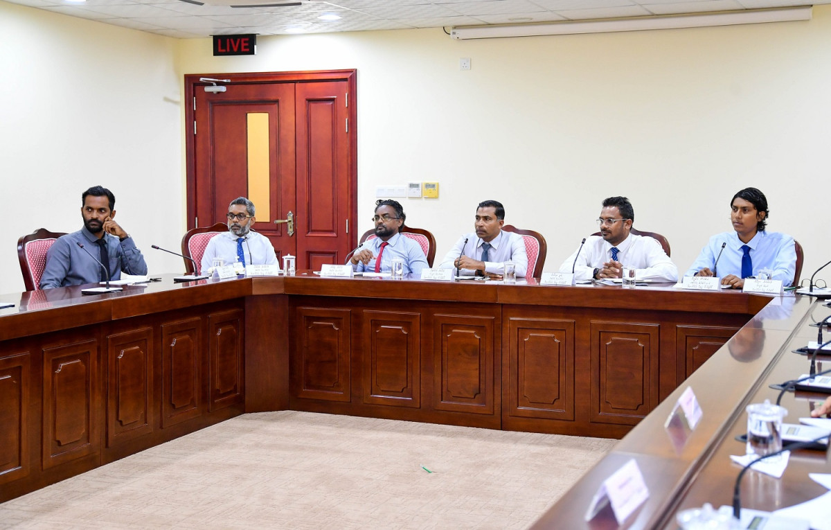 މޯލްޑިވްސް މީޑިއާ ކައުންސިލް ކޮމިޓީގައި