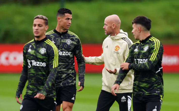 ރޮނާލްޑޯ އަދި ޓެން ހާގް