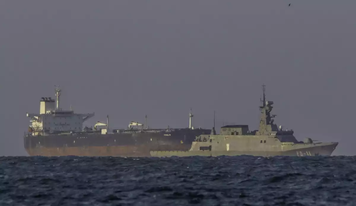 ވެނެޒުއެލާ ކައިރިން އެމެރިކާ އިން ހިފި ތެޔޮ ޓޭންކަރު