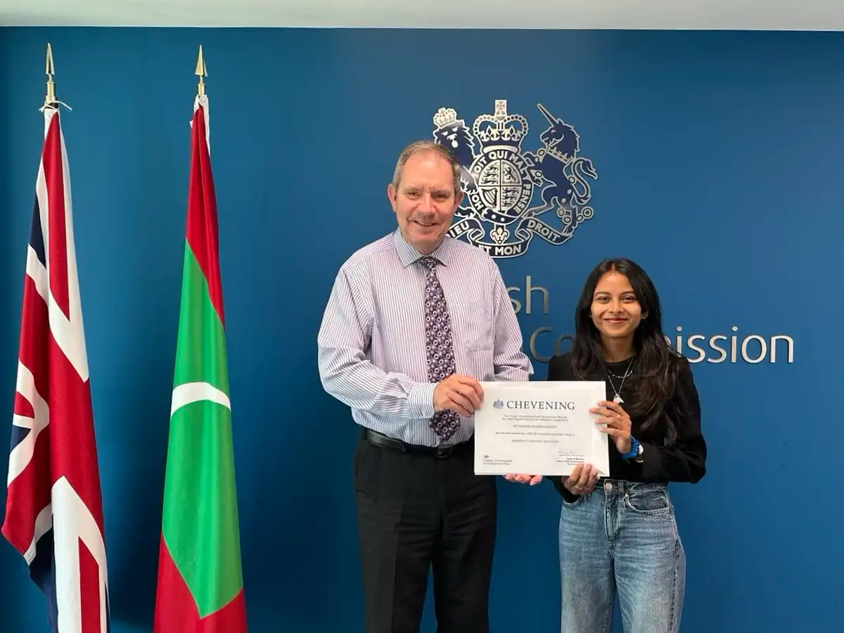 ޗީވެނިންގ ސްކޮލަރޝިޕް ރާއްޖޭގެ ދަރިވަރަކަށް ހަވާލުކުރަނީ