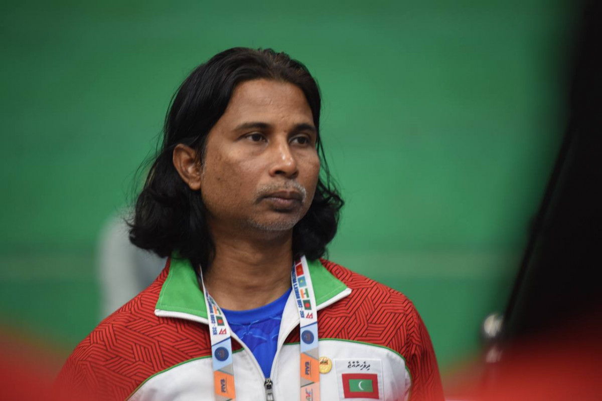 ޤައުމީ އަންހެން ވޮލީ ޓީމުގެ އެސިސްޓެންޓު ކޯޗު އަޙުމަދު އަދީލް (ބޭބެ ކޯޗު)