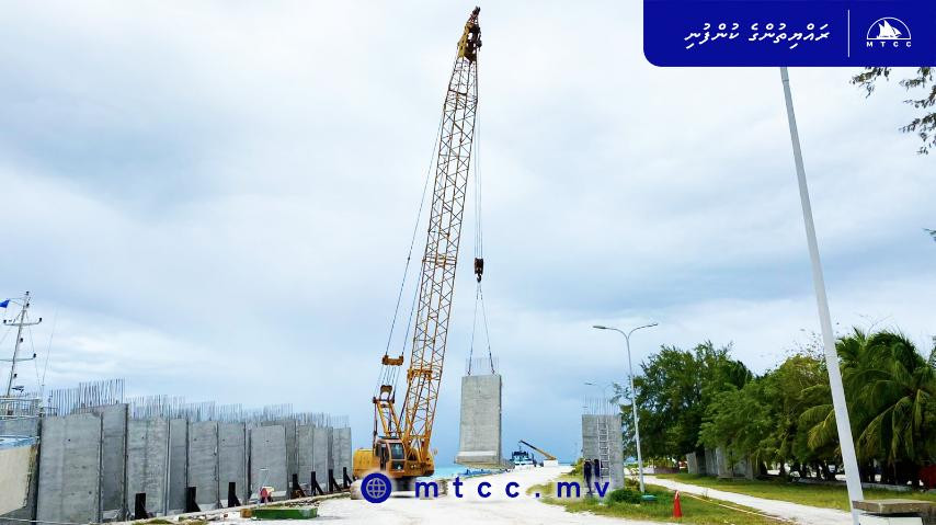 ހިތަދޫ ބަނދަރު ތަރައްޤީކުރުމަށް އެމްޓީސީސީން ކުރަމުންދާ މަސައްކަތުގެ ތެރެއިން