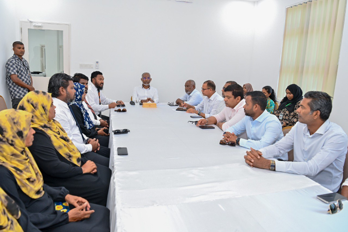 The president met members of M. Dhiggaru council and WDC on Wednesday