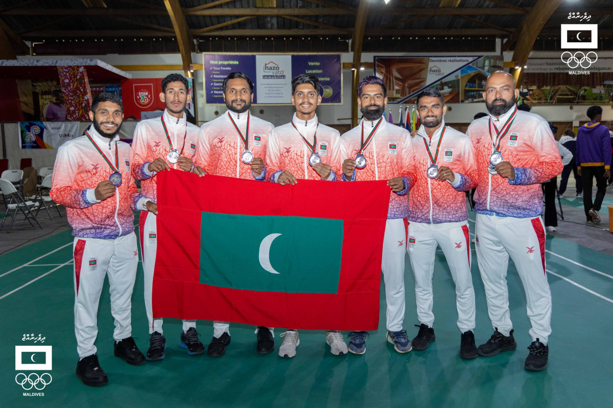 ގައުމީ ފިރިހެން ބެޑްމިންޓަން ޓީމު