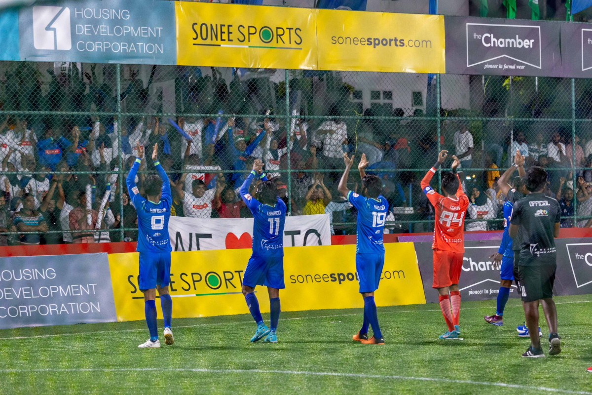 ކުއާޓާ ޔަޤީންކުރުމަށްފަހު އެސްޓީއޯ ކުޅުންތެރިން ސަޕޯޓަރުންނާ ސަލާމްކުރަނީ