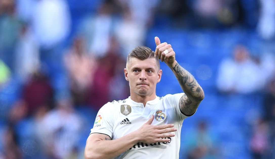 ޓޯނީ ކްރޫސް