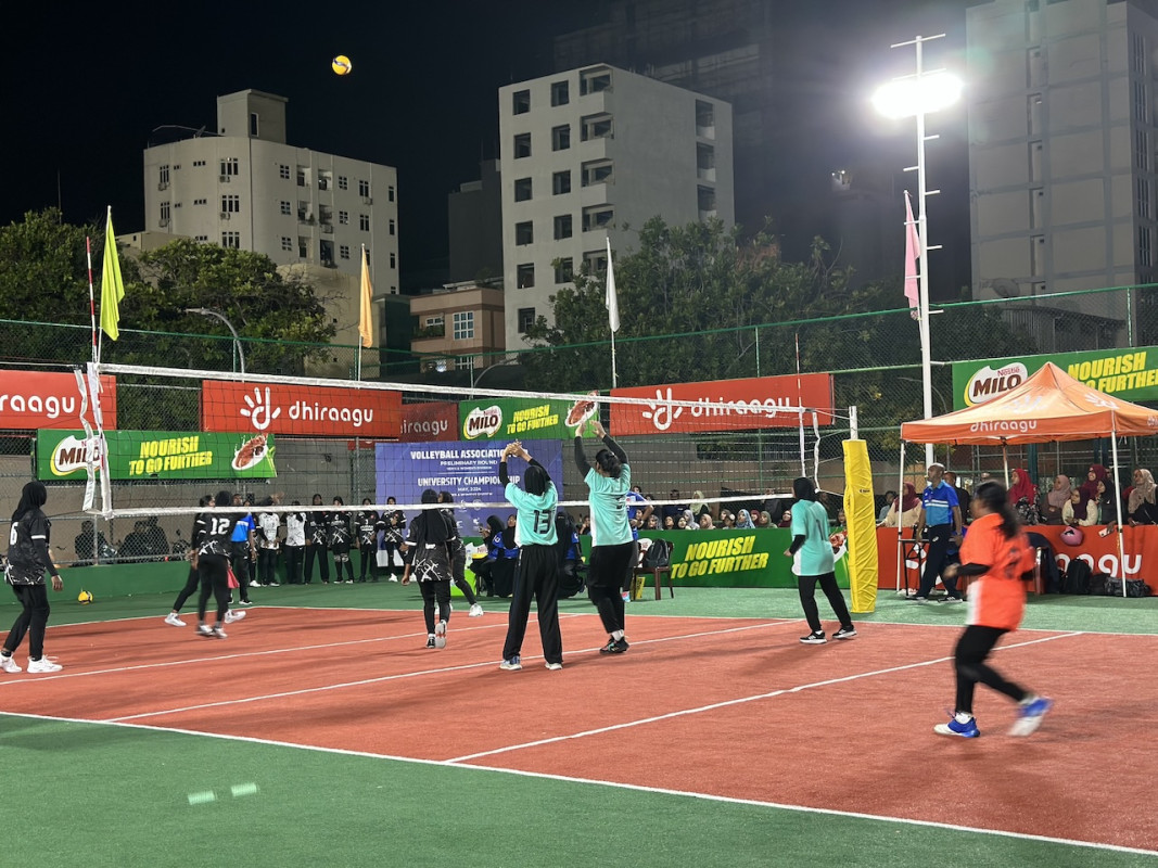 ވޮލީބޯޅަ އެސޯސިއޭޝަން ކަޕްގެ ޕްރިލިމިނަރީ ބުރުގެ މެޗެއް ކުރިއަށްދަނީ