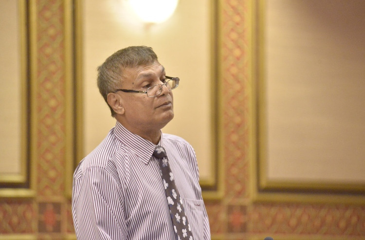 މެންބަރު ޝަރީފް