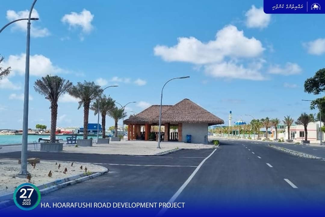 ހޯރަފުށި މަގުތަކުގައި ތާރު އަޅާފައި