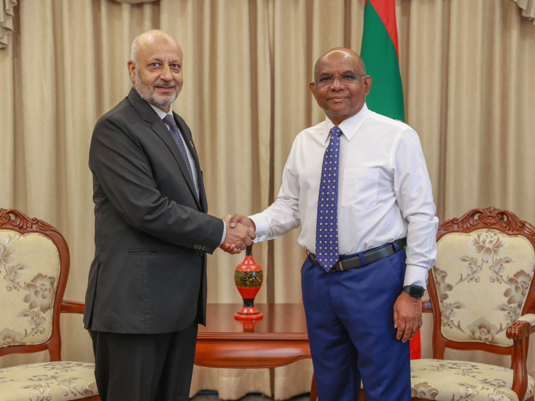 Foreign Minister Abdulla Shahid meets Pakistani High Commissioner Vice Admiral (R) Muhammad Fayyaz Gilani