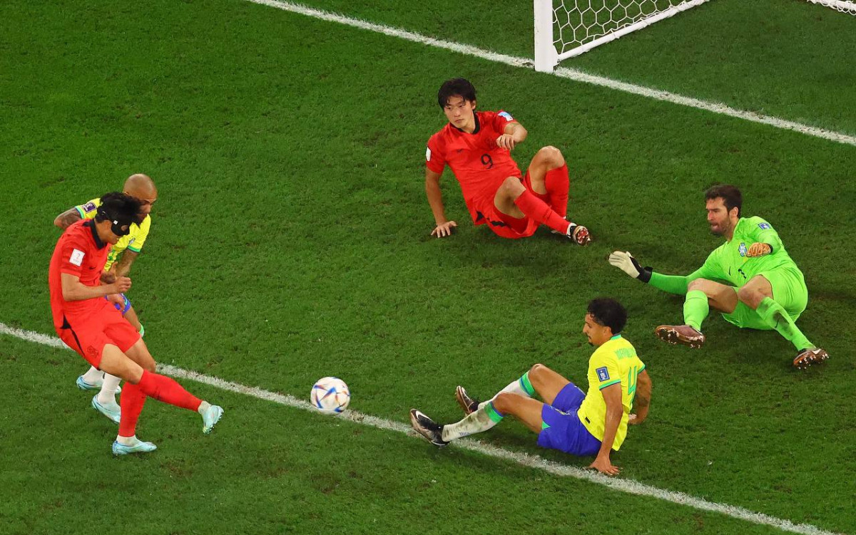 ބްރެޒިލް އަދި ކޮރެއާ ކުޅުނު މެޗުގެ ތެރެއިން - ފޮޓޯ: ރޮއިޓާސް