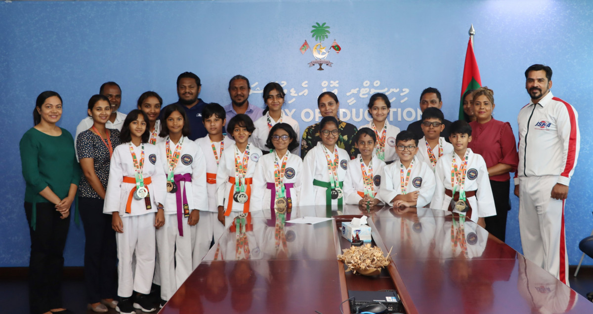 ކަރާޓޭ ޓީމާއި މިނިސްޓަރު ބައްދަލުކުރެއްވުން