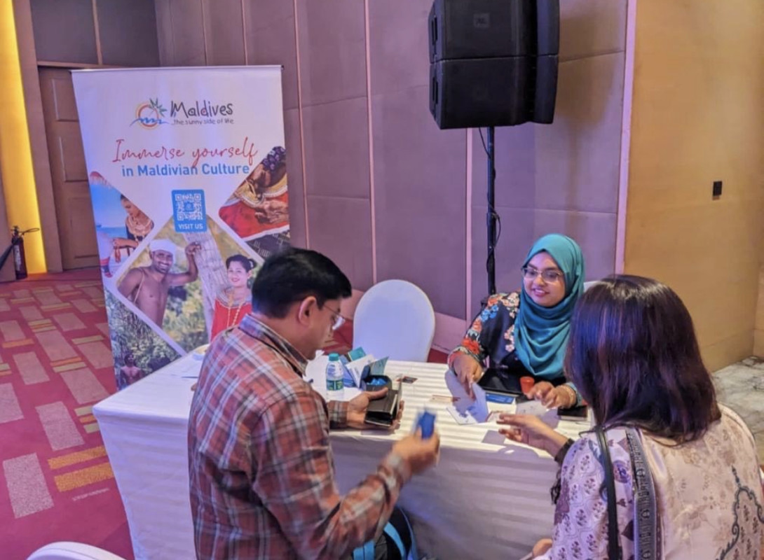 ރޯޑް ޝޯގެ ތެރެއިން