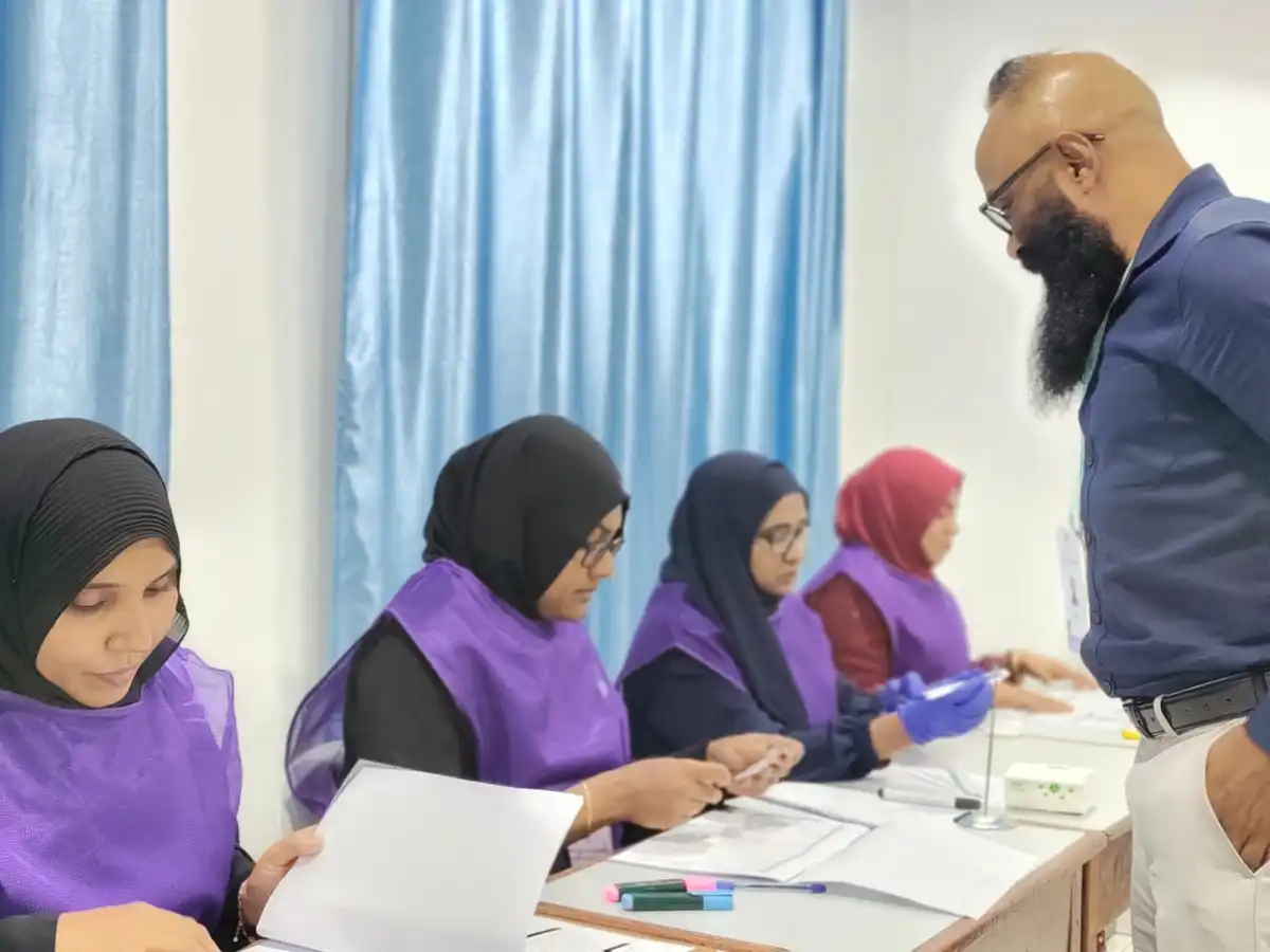 3 އިންތިޚާބަށް ވޯޓުލުމަށް ތައްޔާރުވެފައި