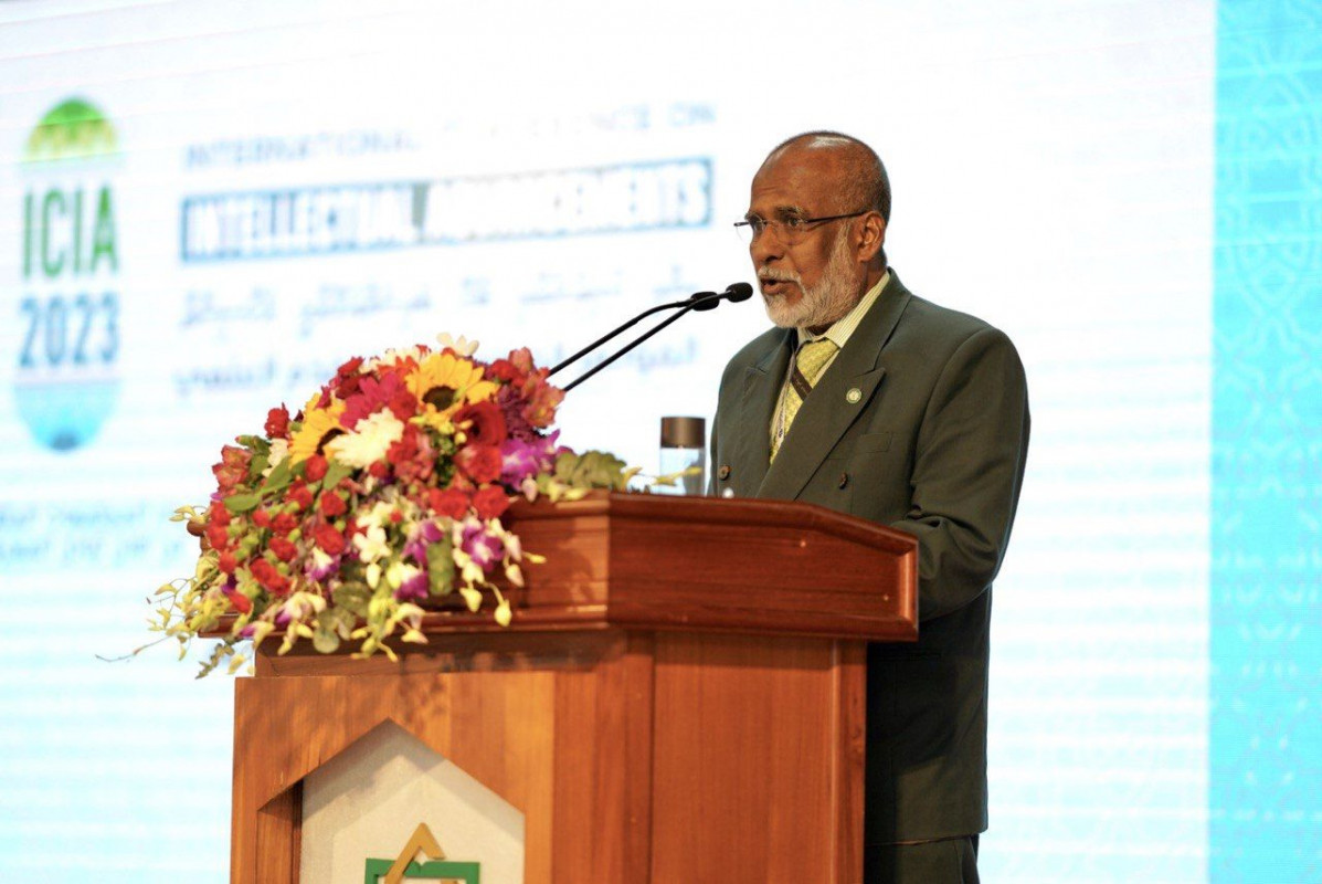 އިސްލާމިކް ޔުނިވާސިޓީގެ ވައިސް ޗާންސެލަރު ޑރ.އިބްރާހީމް ޒަކަރިއްޔާ މޫސާ