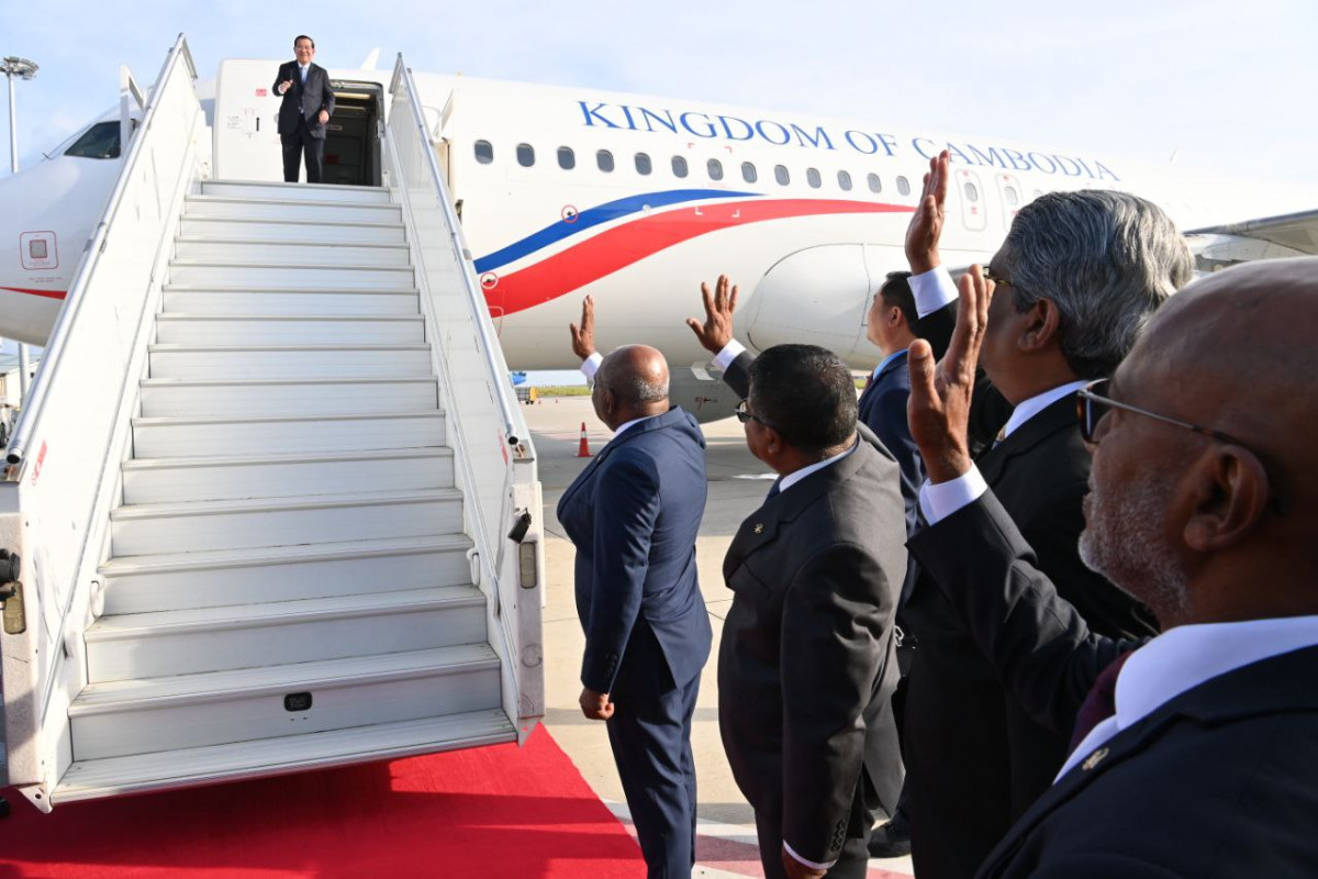 ކެމްބޯޑިއާގެ ބޮޑުވަޒީރު ސަމްދެކް އައްކާ މޮހަ ސެނާ ޕަޑައި ޓެކޯ ހުން ސެން