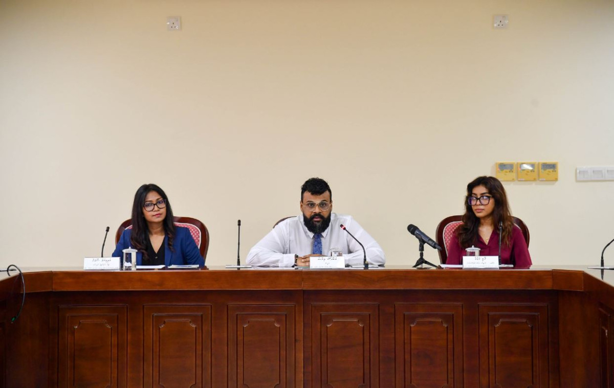 މަޖިލީހުގެ ސަލާމަތީ ޚިދުމަތްތަކާއި ބެހޭ ކޮމިޓީ