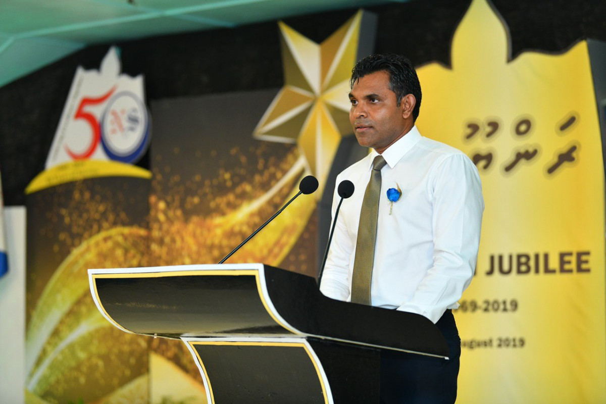 ހދ. ނޮޅިވަރަންފަރު ސްކޫލްގެ ރަންޔޫބީލް ފާހަގަކުރުމަށް އެ ސްކޫލުގައިބޭއްވެވި ރަސްމިއްޔާތު ޝަރަފުވެރިކޮށްދެއްވައި ނައިބު ރައީސް ވާހަކަފުޅު ދައްކަވަނީ