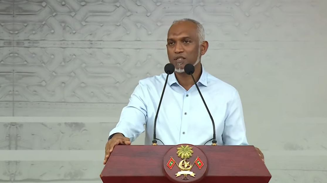 ރައީސް ގުޅީގެ ރައްޔިތުންނާއި މުޚާތަބުކުރައްވާ ވާހަކަދެއްކެވުން