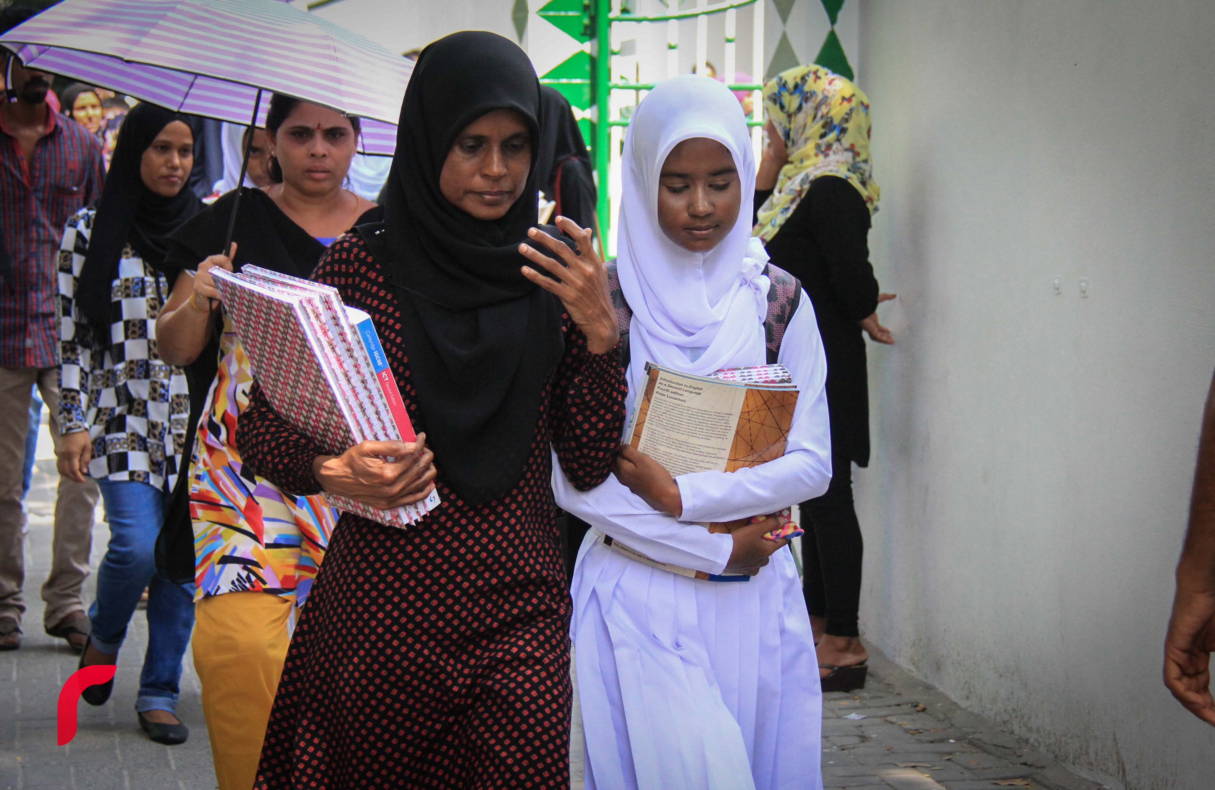  ޖެނުއަރީ 8 2017- ދިރާސީ އާ އަހަރުގެ ކިޔެވުން 78،000 ދަރިވަރުންނާއި 7700 ޓީޗަރުންނާއިއެކު ފެށުން .---ފޮޓޯ: މުހައްމަދު ޝަރުހާން/ ރާއްޖެ އެމްވީ