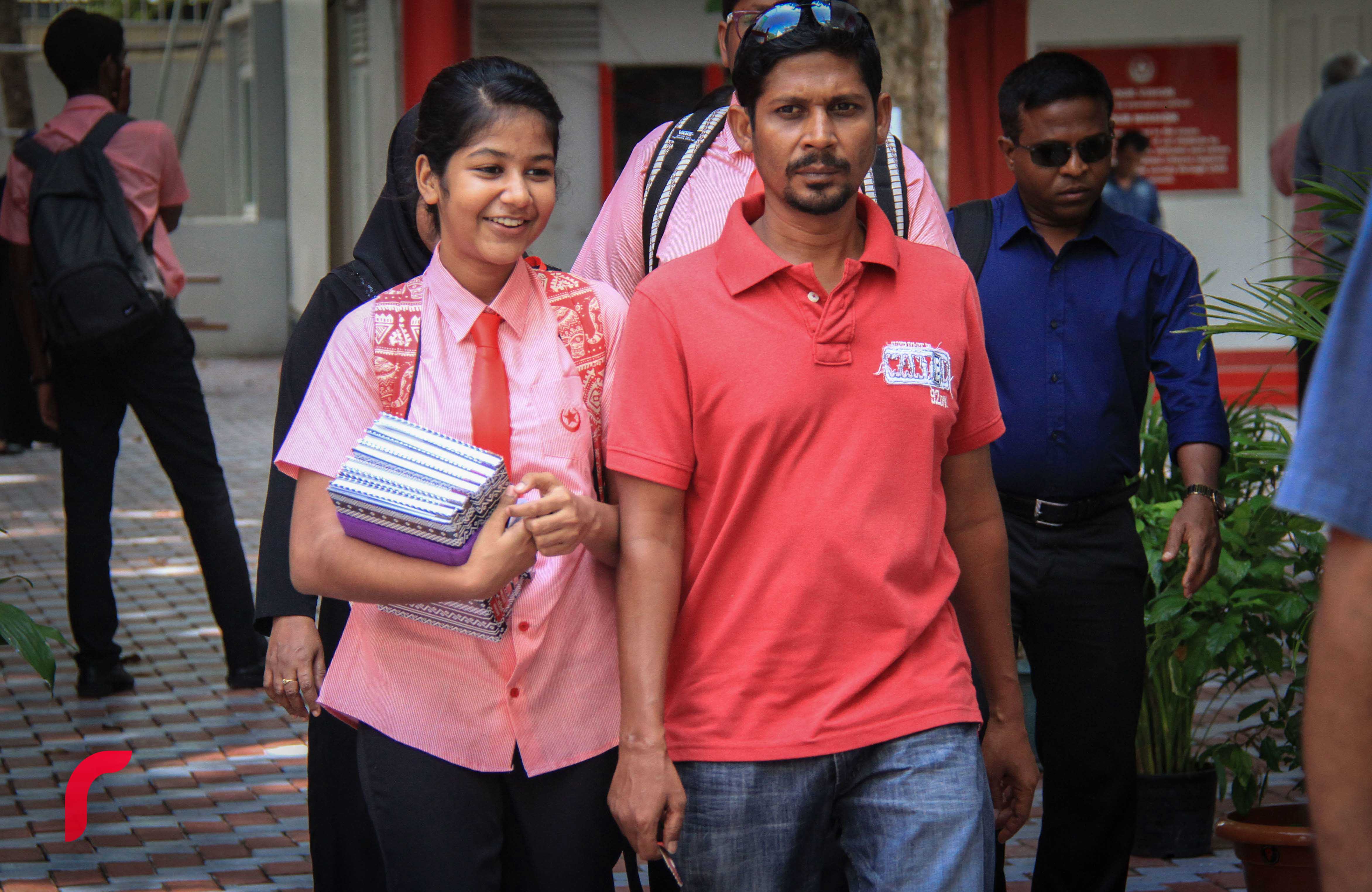  ޖެނުއަރީ 8 2017- ދިރާސީ އާ އަހަރުގެ ކިޔެވުން 78،000 ދަރިވަރުންނާއި 7700 ޓީޗަރުންނާއިއެކު ފެށުން .---ފޮޓޯ: މުހައްމަދު ޝަރުހާން/ ރާއްޖެ އެމްވީ