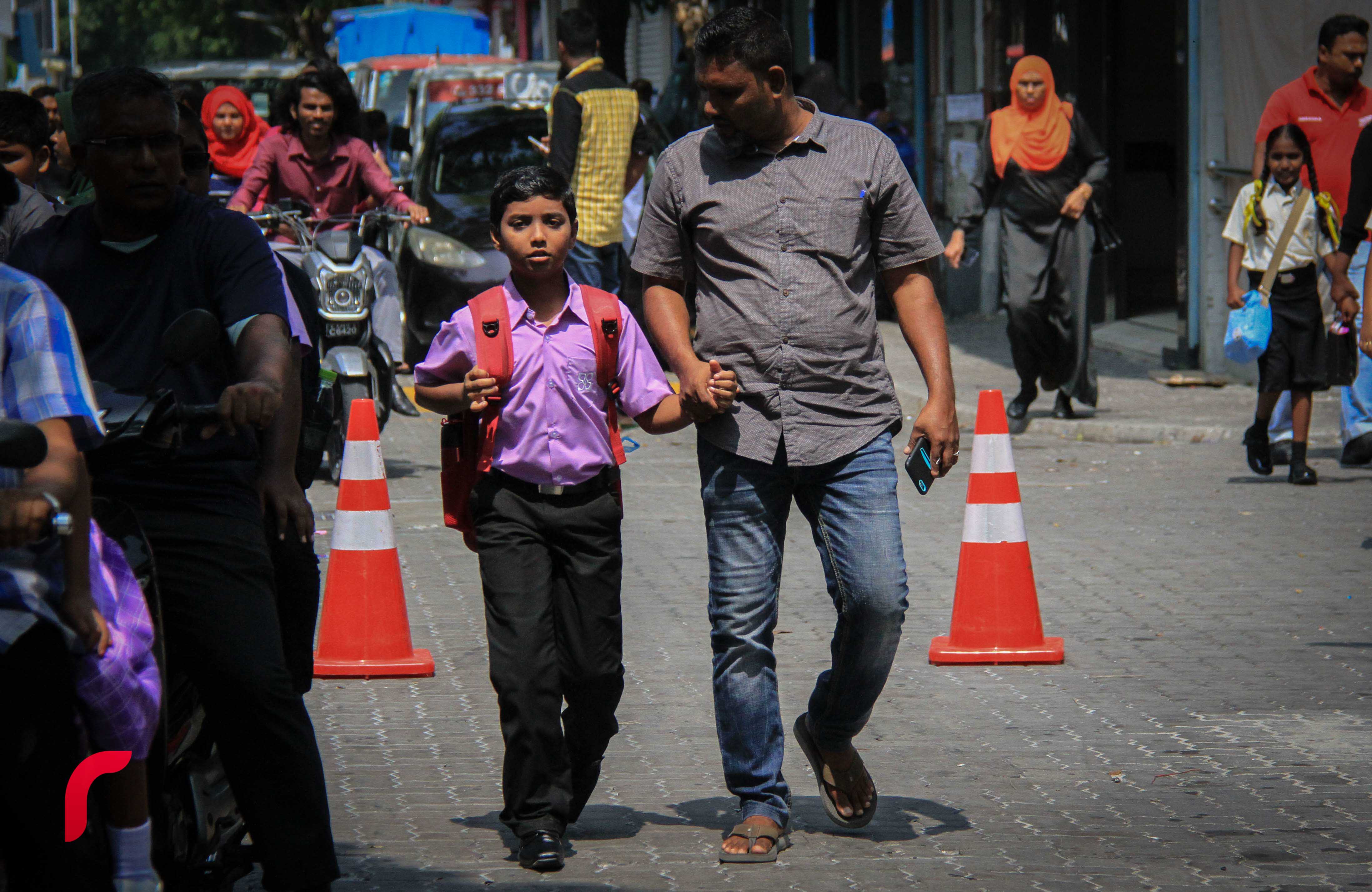  ޖެނުއަރީ 8 2017- ދިރާސީ އާ އަހަރުގެ ކިޔެވުން 78،000 ދަރިވަރުންނާއި 7700 ޓީޗަރުންނާއިއެކު ފެށުން .---ފޮޓޯ: މުހައްމަދު ޝަރުހާން/ ރާއްޖެ އެމްވީ