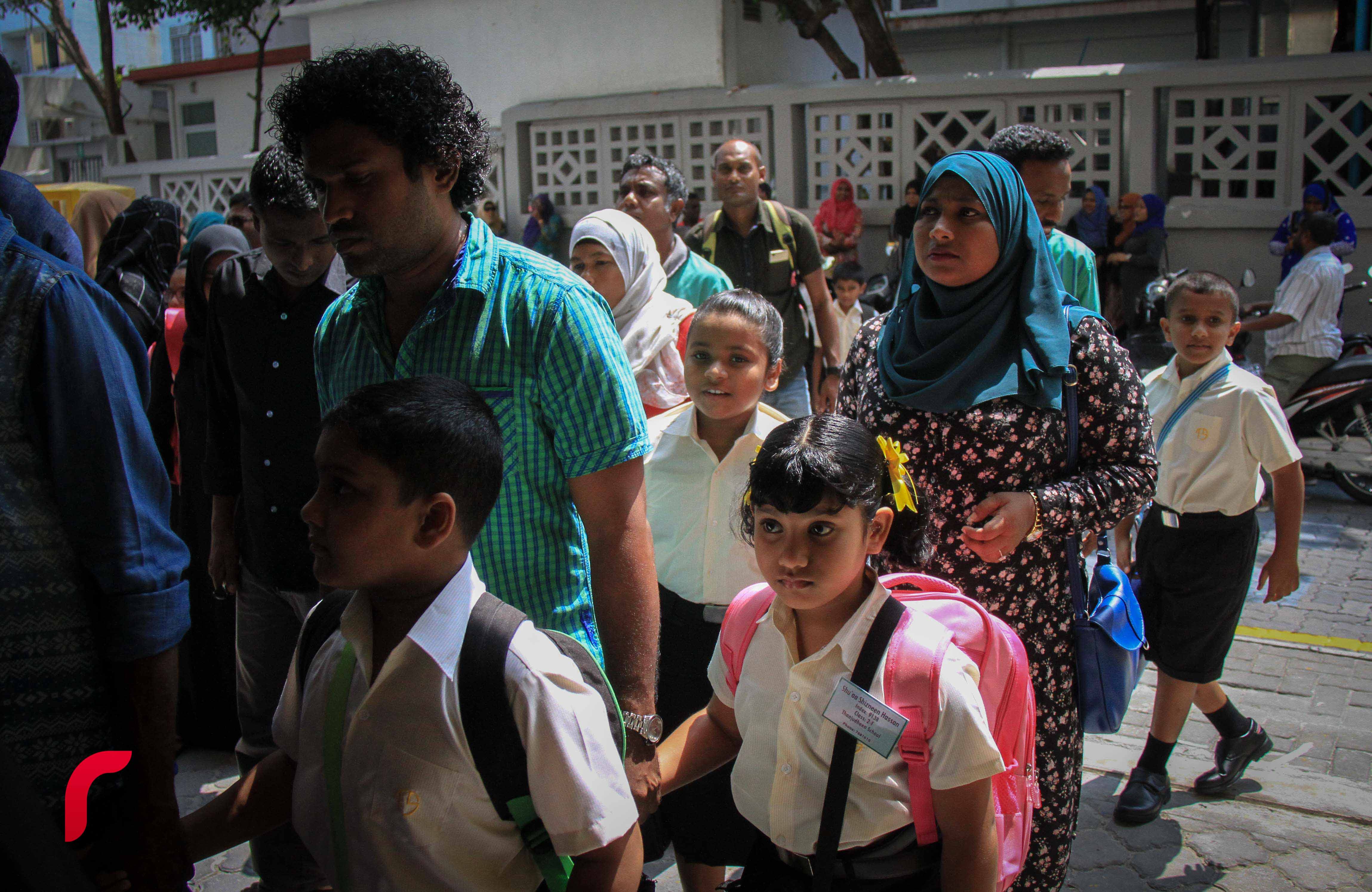  ޖެނުއަރީ 8 2017- ދިރާސީ އާ އަހަރުގެ ކިޔެވުން 78،000 ދަރިވަރުންނާއި 7700 ޓީޗަރުންނާއިއެކު ފެށުން .---ފޮޓޯ: މުހައްމަދު ޝަރުހާން/ ރާއްޖެ އެމްވީ