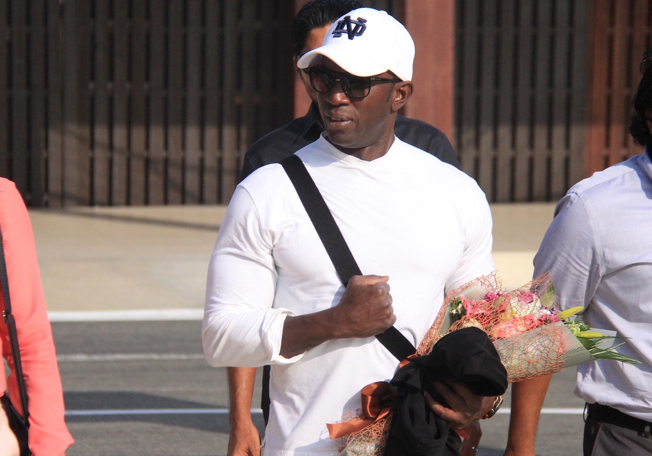 މާލެ: ޖެނުއަރީ 15، 2017:އެފްއޭއެމް އެވޯޑްސް އައް ކުރީގެ މެންޗެސްޓާރ ޔުނައިޓެޑް ގެ ކުޅުންތެރިއާ ޑްވައިޓް ޔޯކް މާލެ އައުން .-- ފޮޓޯ: މުހައްމަދު ޝާރުހާން/ ރާއްޖެ އެމްވީ