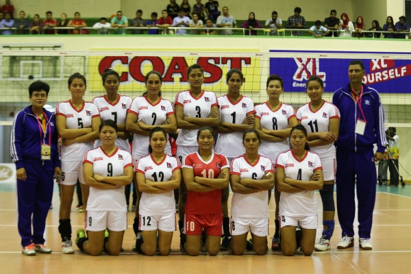 މާލެ، ޖެނުއަރީ 27، 2017. އޭވީސީ ސެންޓްރަލް ޒޯން އަންހެން ވޮލީ ބޯލް މުބާރާތުގެ ކޮލިފިކޭޝަންގައި  އޭޝިއާ ޒޯންގައި ރާއްޖެ އަދި ނޭޕާލް ކުޅުނު މެޗުގެ. މިމެޗް ސީދާ ތިންސެޓް އިން ނޭޕާލް ވަނީ ކާމިޔާބު ކޮއްފައ