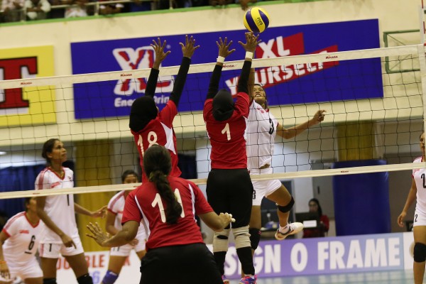 މާލެ، ޖެނުއަރީ 27، 2017. އޭވީސީ ސެންޓްރަލް ޒޯން އަންހެން ވޮލީ ބޯލް މުބާރާތުގެ ކޮލިފިކޭޝަންގައި  އޭޝިއާ ޒޯންގައި ރާއްޖެ އަދި ނޭޕާލް ކުޅުނު މެޗުގެ. މިމެޗް ސީދާ ތިންސެޓް އިން ނޭޕާލް ވަނީ ކާމިޔާބު ކޮއްފައ