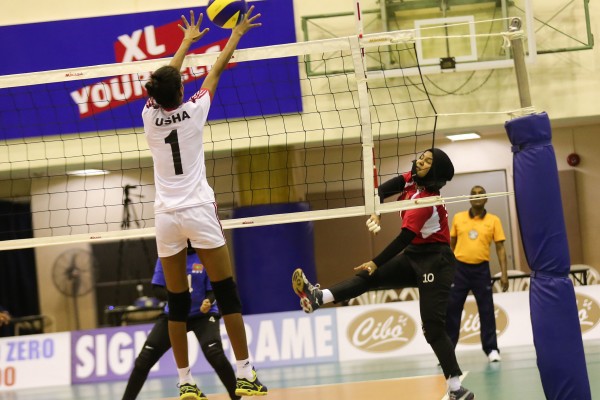 މާލެ، ޖެނުއަރީ 27، 2017. އޭވީސީ ސެންޓްރަލް ޒޯން އަންހެން ވޮލީ ބޯލް މުބާރާތުގެ ކޮލިފިކޭޝަންގައި  އޭޝިއާ ޒޯންގައި ރާއްޖެ އަދި ނޭޕާލް ކުޅުނު މެޗުގެ. މިމެޗް ސީދާ ތިންސެޓް އިން ނޭޕާލް ވަނީ ކާމިޔާބު ކޮއްފައ