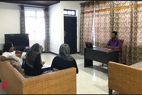 އައްޑޫ ސިޓީ ހިތަދޫ: ފެބްރުއަރީ 01، 2017:ރާއްޖެ ޓީވީގެ އައްޑޫ ބިއުރޯ ހުޅުވުމައް އައްޑޫ ސިޓީ އިން ޖާރނަލިސްޓަކު ހޯދުމަށް ބޭއްވި އޯޑިޝަން .— ފޮޓޯ: މުހައްމަދު ޝަރުހާން/ ރާއްޖެ އެމްވީ